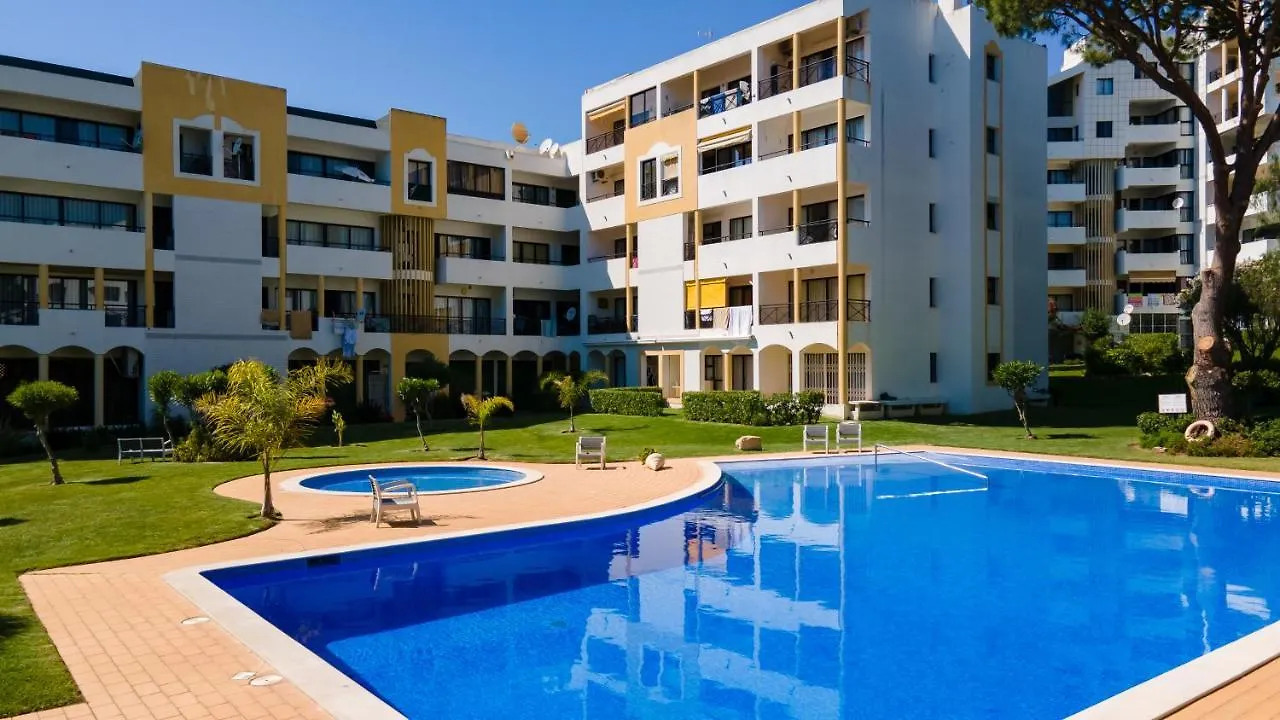 Amazing Flat W/Pool & Garden By Lovelystay Vilamoura