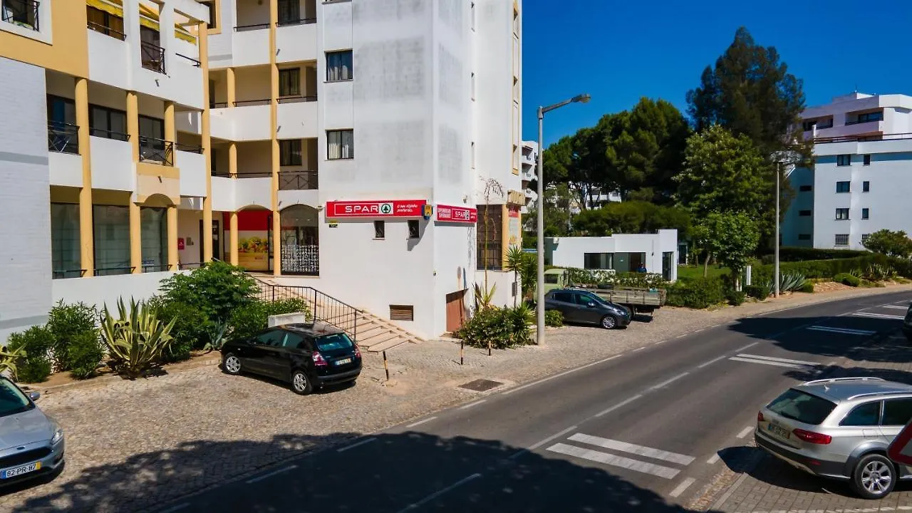 Amazing Flat W/Pool & Garden By Lovelystay Vilamoura